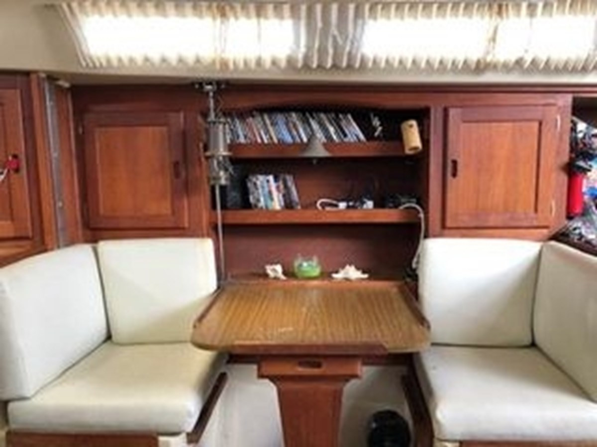 https://arconyachts.ams3.digitaloceanspaces.com/171393/conversions/large_4604760-optimize.jpg