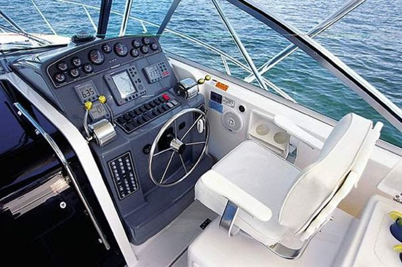 https://arconyachts.ams3.digitaloceanspaces.com/171427/conversions/large_3974206-optimize.jpg