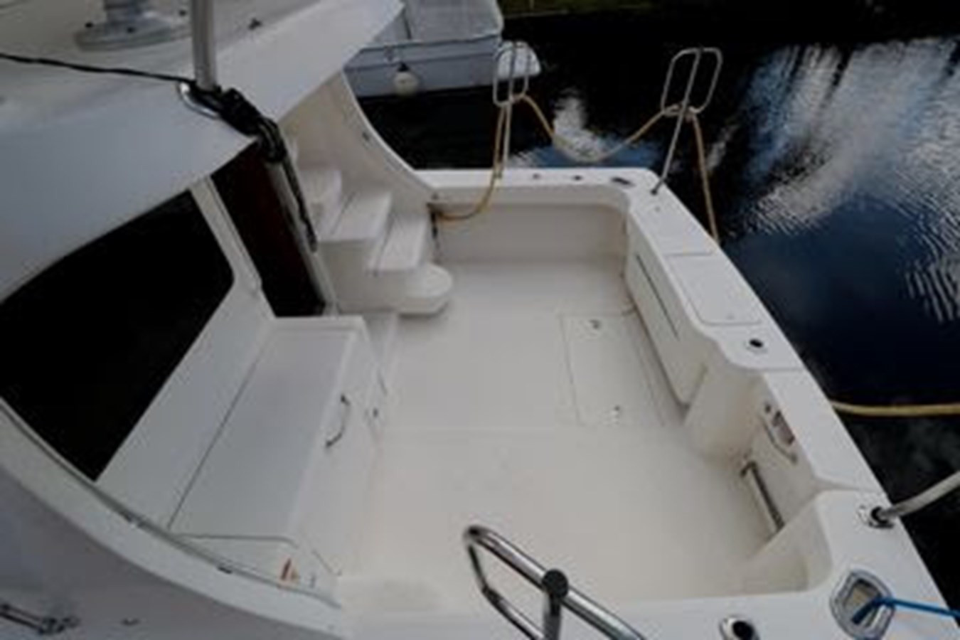 https://arconyachts.ams3.digitaloceanspaces.com/171444/conversions/large_3969848-optimize.jpg