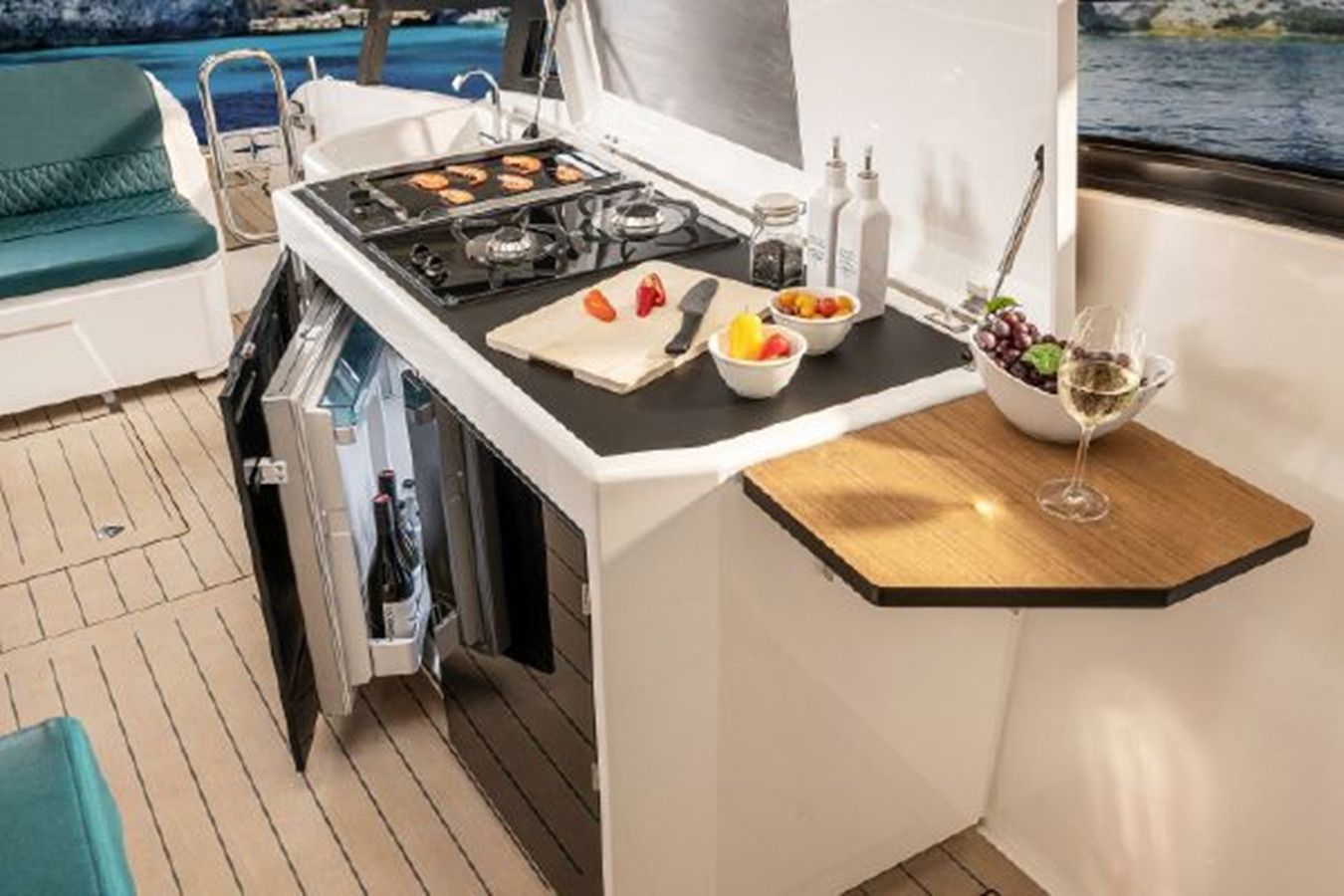 https://arconyachts.ams3.digitaloceanspaces.com/171449/conversions/large_3886809-optimize.jpg