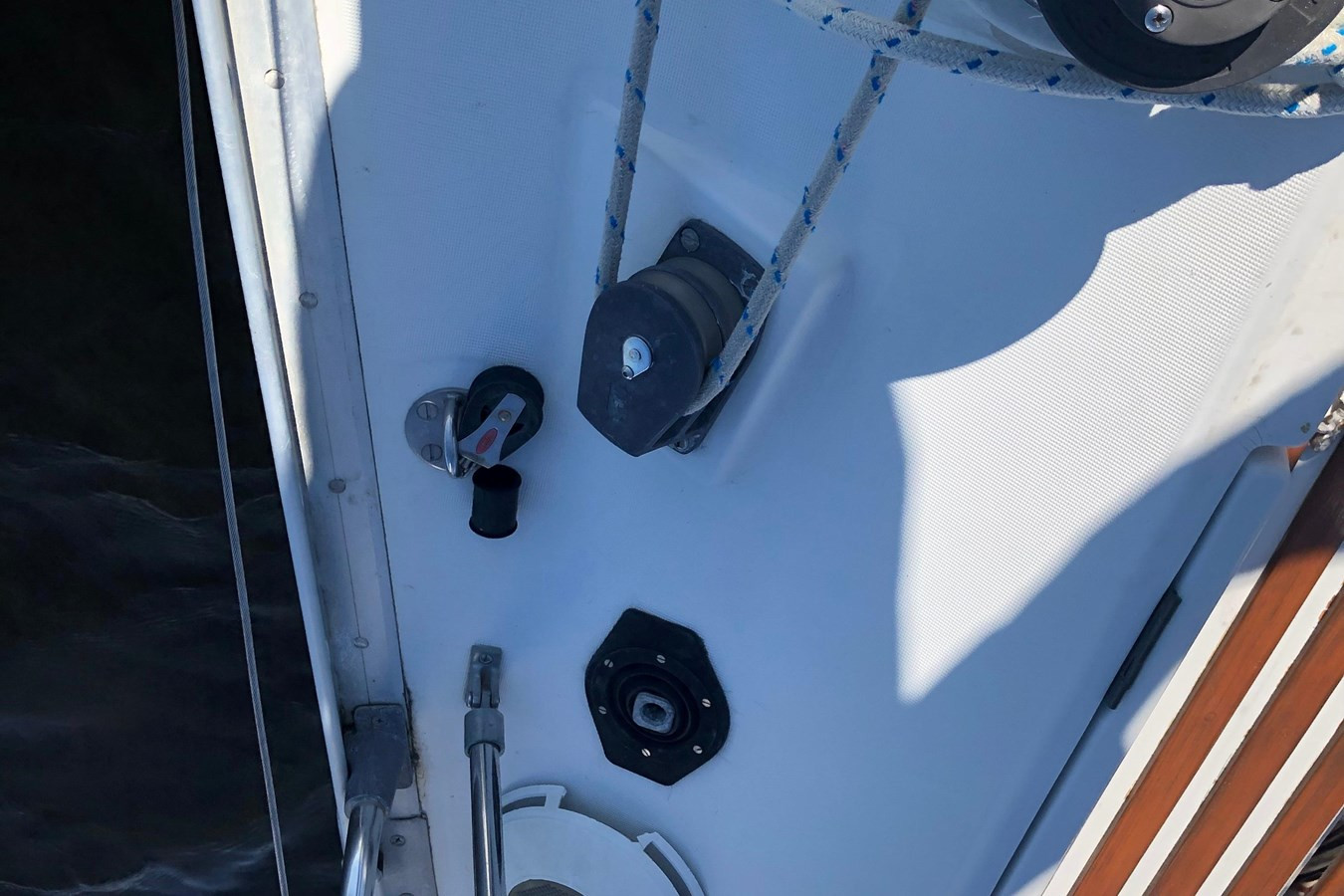 https://arconyachts.ams3.digitaloceanspaces.com/171637/conversions/large_4533736-optimize.jpg