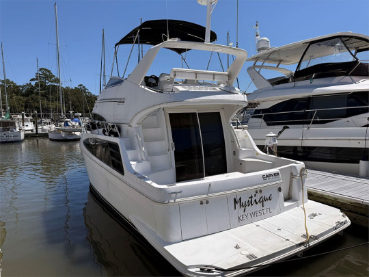 36' CARVER 2003 360 SPORT SEDAN