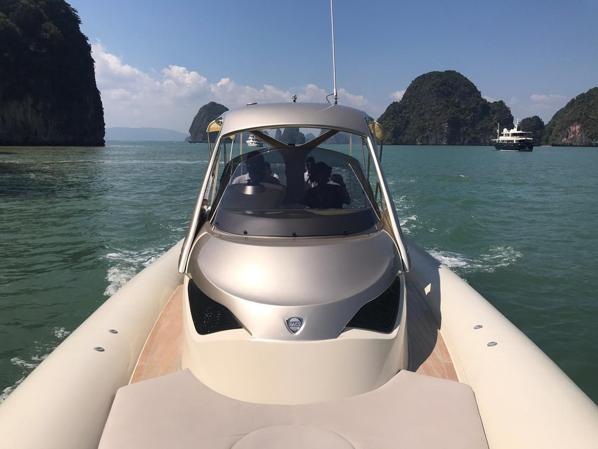 https://arconyachts.ams3.digitaloceanspaces.com/171781/conversions/large_2916886-optimize.jpg
