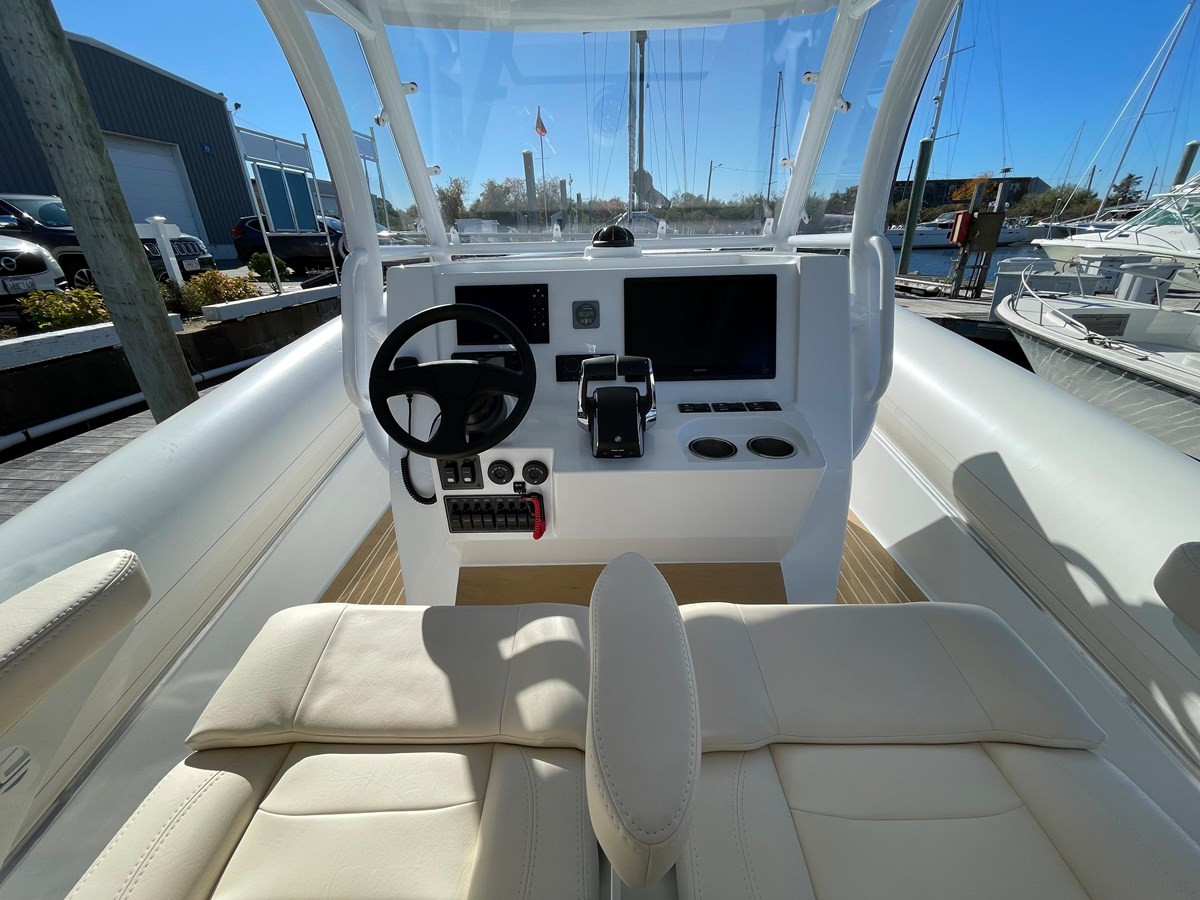 https://arconyachts.ams3.digitaloceanspaces.com/171809/conversions/large_3896776-optimize.jpg