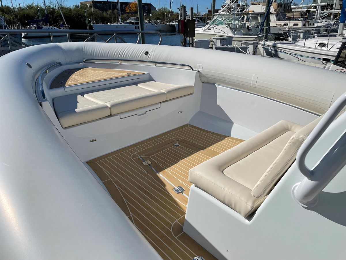 https://arconyachts.ams3.digitaloceanspaces.com/171815/conversions/large_3896778-optimize.jpg