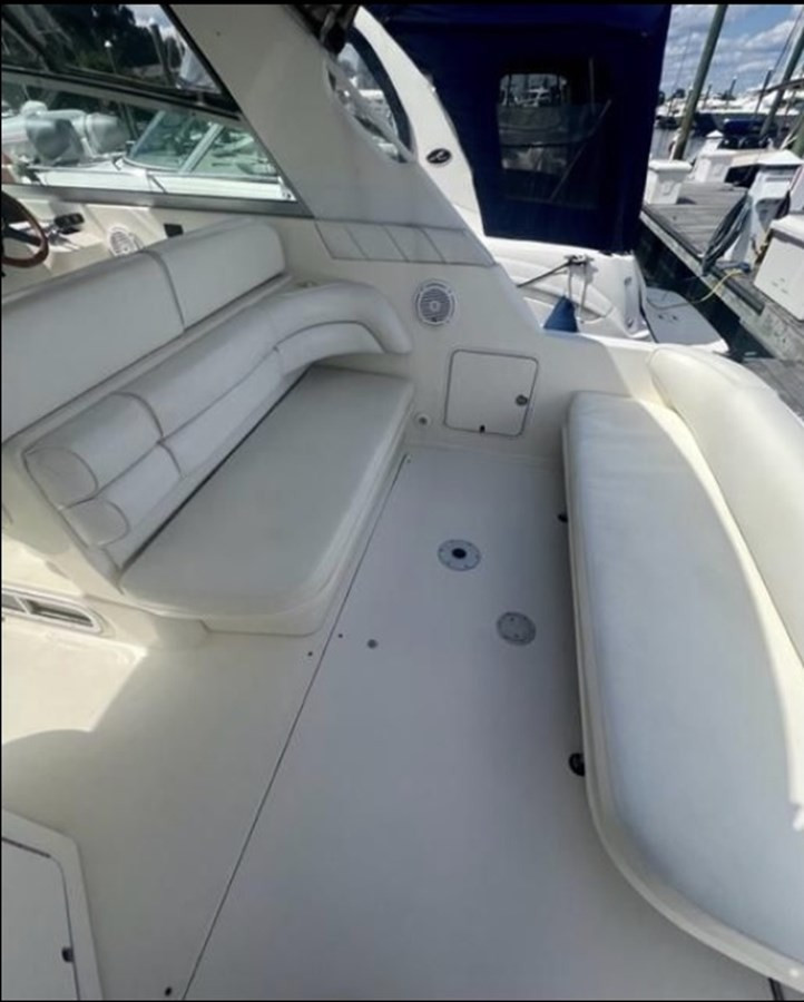 https://arconyachts.ams3.digitaloceanspaces.com/171843/conversions/large_3972036-optimize.jpg