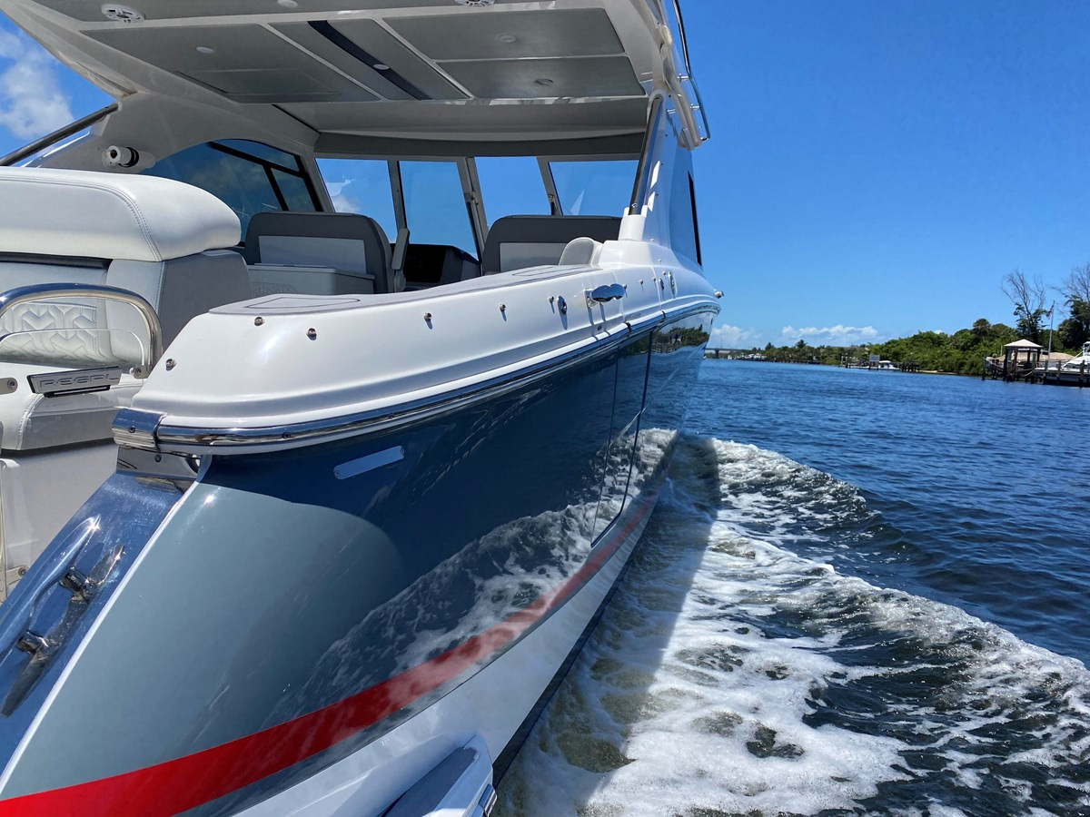 https://arconyachts.ams3.digitaloceanspaces.com/171954/conversions/large_4207210-optimize.jpg