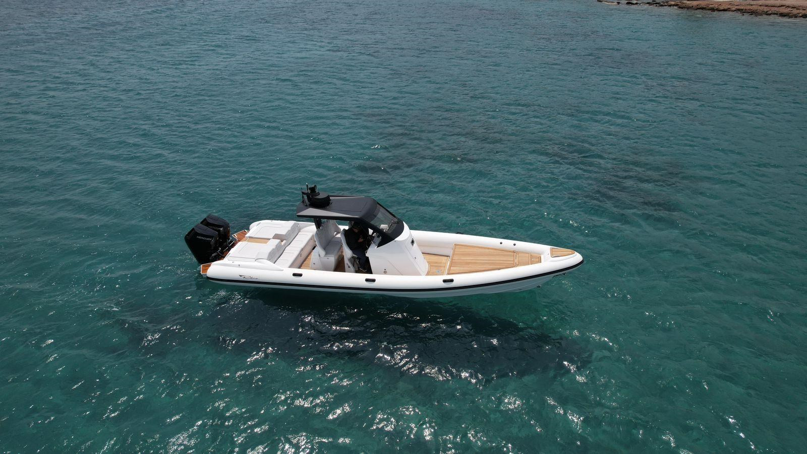 https://arconyachts.ams3.digitaloceanspaces.com/171955/conversions/large_4155124-optimize.jpg