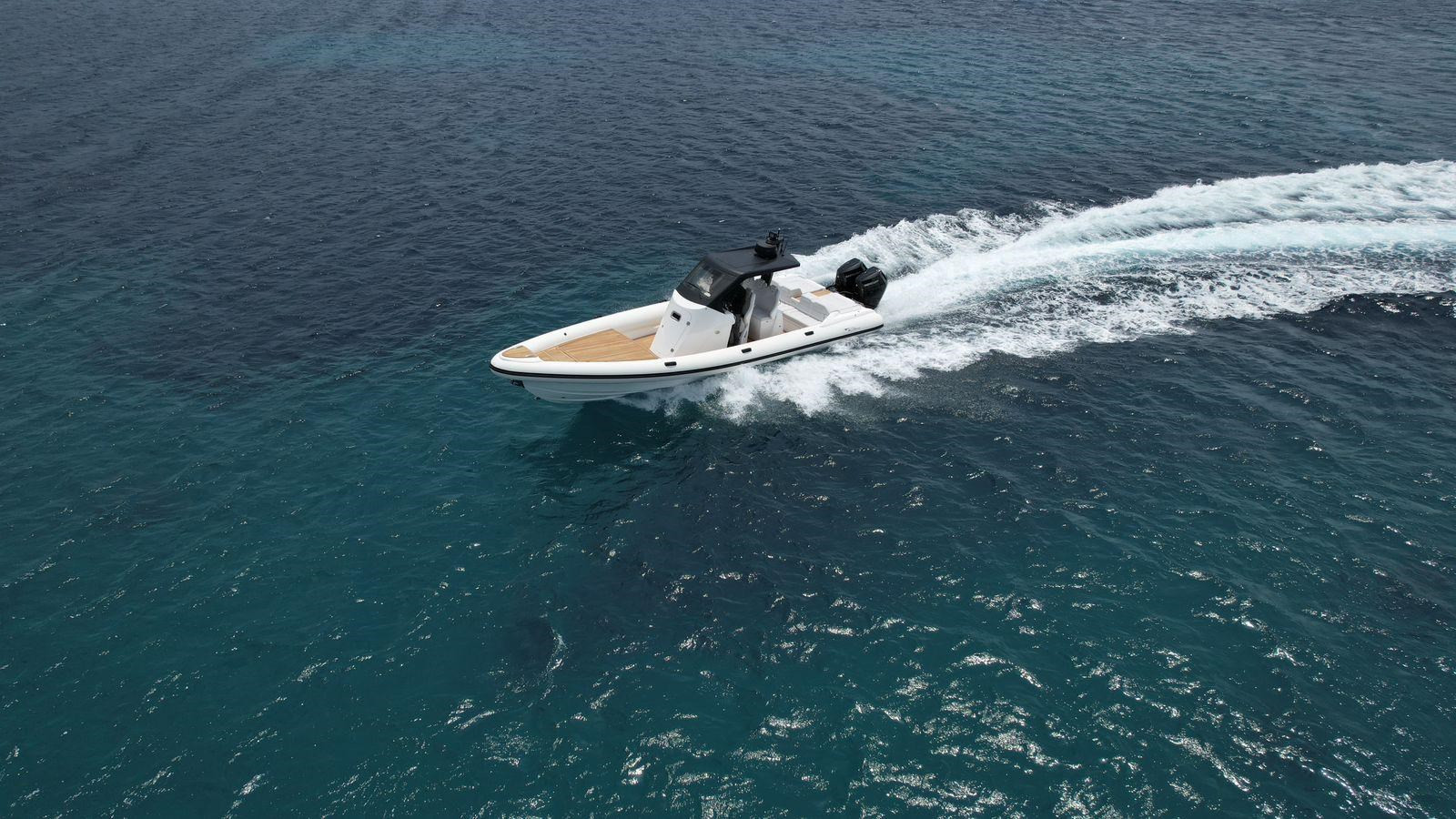 https://arconyachts.ams3.digitaloceanspaces.com/171979/conversions/large_4183885-optimize.jpg