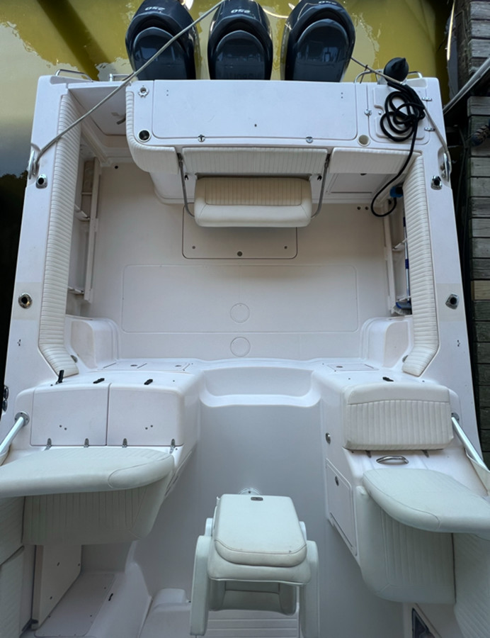 https://arconyachts.ams3.digitaloceanspaces.com/172088/conversions/large_4181813-optimize.jpg
