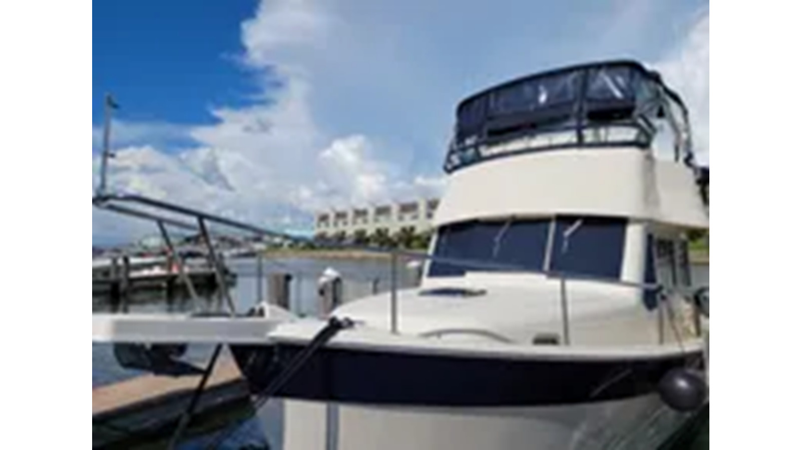 https://arconyachts.ams3.digitaloceanspaces.com/172151/conversions/large_4300531-optimize.jpg