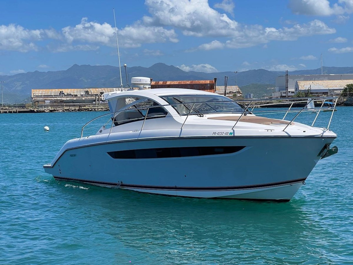 https://arconyachts.ams3.digitaloceanspaces.com/172197/conversions/large_4502642-optimize.jpg