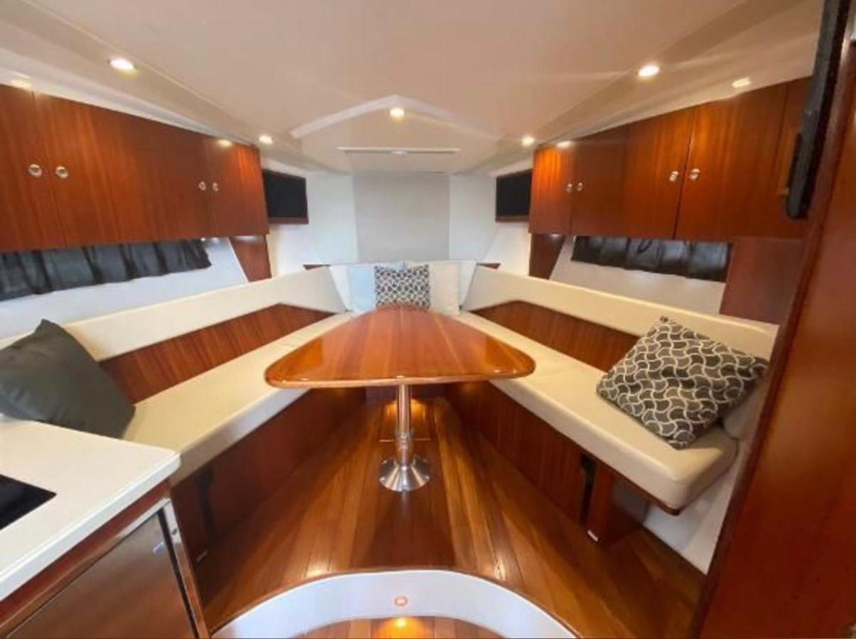 https://arconyachts.ams3.digitaloceanspaces.com/172235/conversions/large_4502657-optimize.jpg