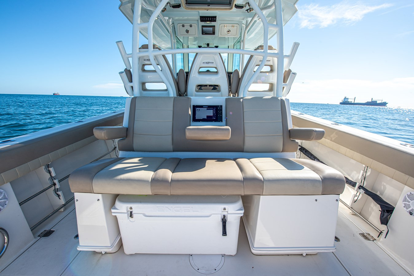 https://arconyachts.ams3.digitaloceanspaces.com/172257/conversions/large_4470876-optimize.jpg