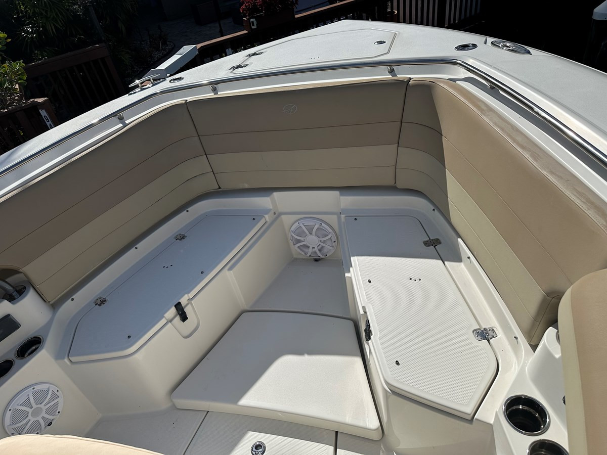 https://arconyachts.ams3.digitaloceanspaces.com/172310/conversions/large_4549346-optimize.jpg