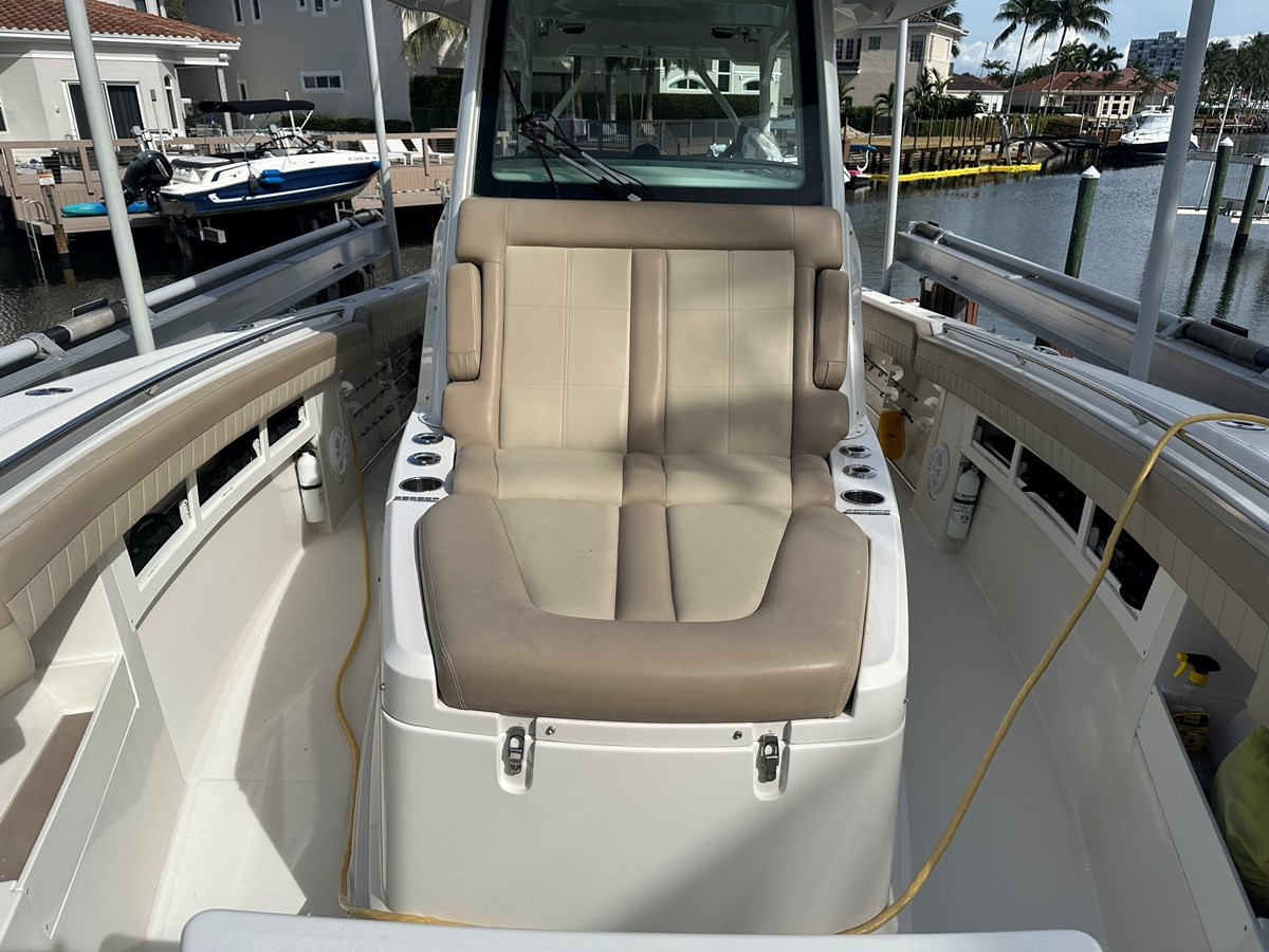 https://arconyachts.ams3.digitaloceanspaces.com/172352/conversions/large_4549361-optimize.jpg
