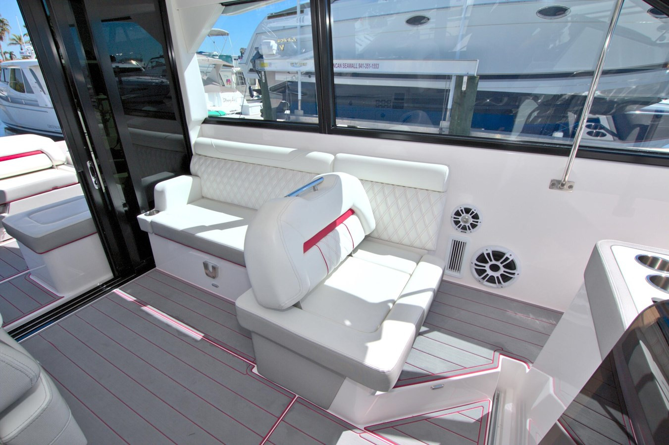 https://arconyachts.ams3.digitaloceanspaces.com/172472/conversions/large_4603555-optimize.jpg