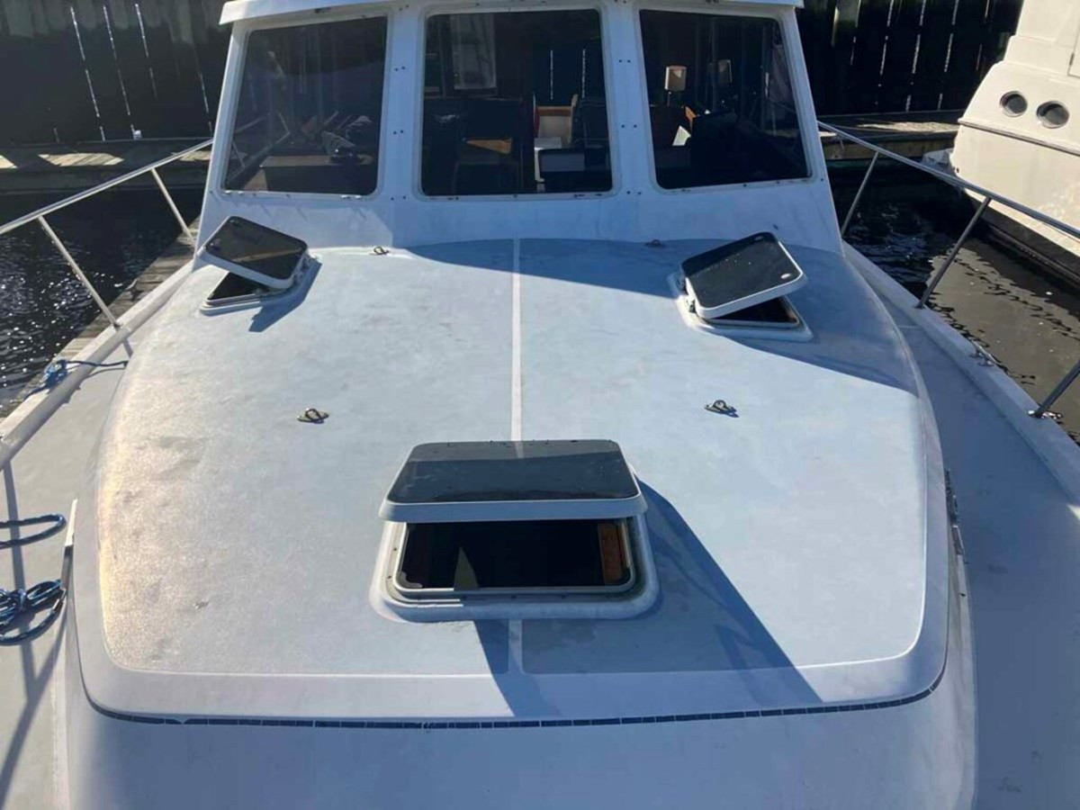 https://arconyachts.ams3.digitaloceanspaces.com/172857/conversions/large_4078542-optimize.jpg