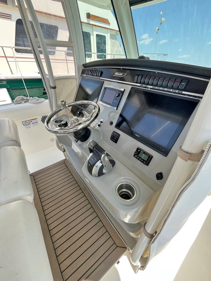 https://arconyachts.ams3.digitaloceanspaces.com/172898/conversions/large_4688500-optimize.jpg