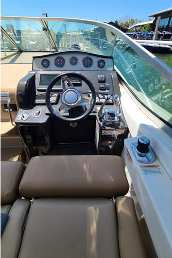 https://arconyachts.ams3.digitaloceanspaces.com/173042/conversions/large_3976690-optimize.jpg