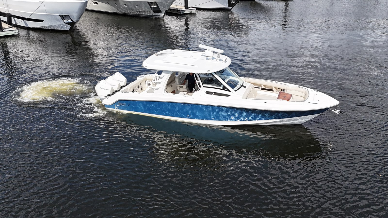 https://arconyachts.ams3.digitaloceanspaces.com/173048/conversions/large_4714041-optimize.jpg