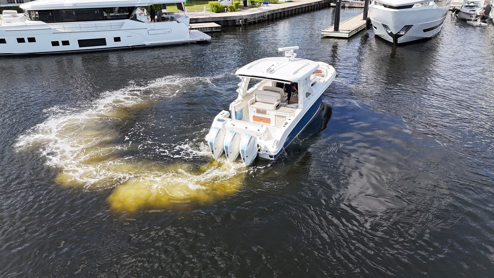 https://arconyachts.ams3.digitaloceanspaces.com/173063/conversions/large_4714029-optimize.jpg