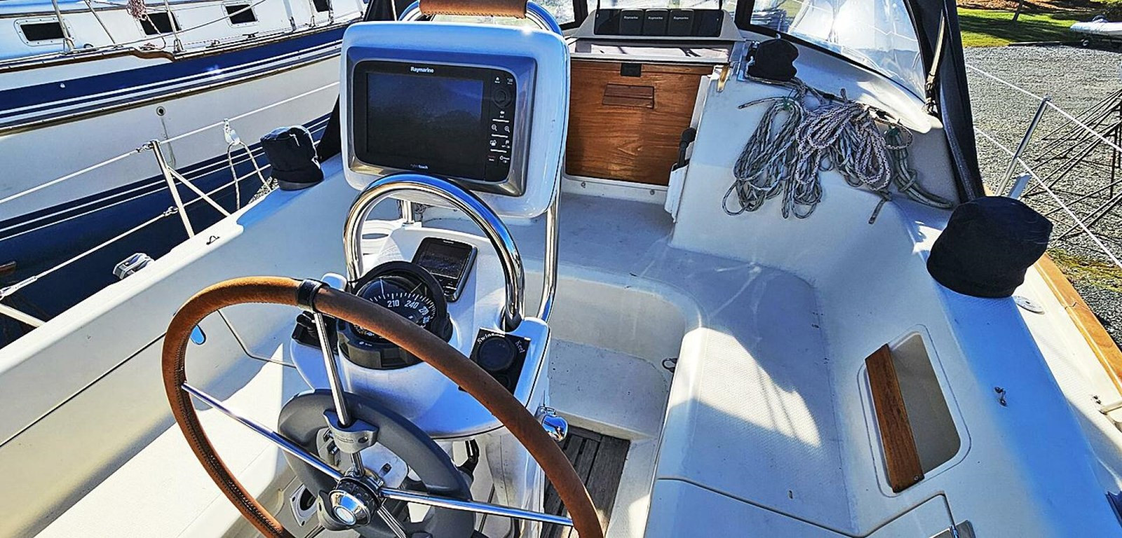 https://arconyachts.ams3.digitaloceanspaces.com/173179/conversions/large_4626284-optimize.jpg