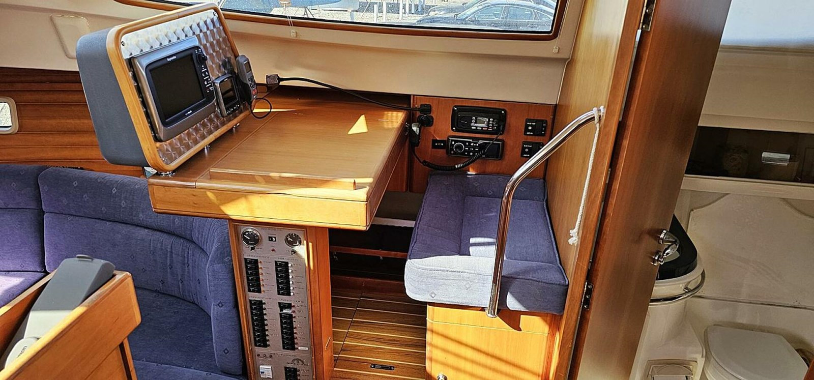 https://arconyachts.ams3.digitaloceanspaces.com/173199/conversions/large_4626291-optimize.jpg