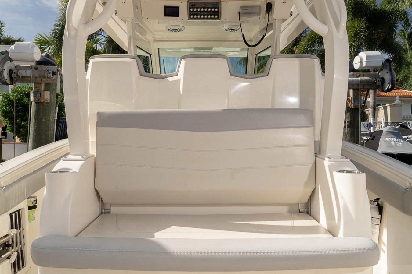 https://arconyachts.ams3.digitaloceanspaces.com/173432/conversions/large_3883276-optimize.jpg