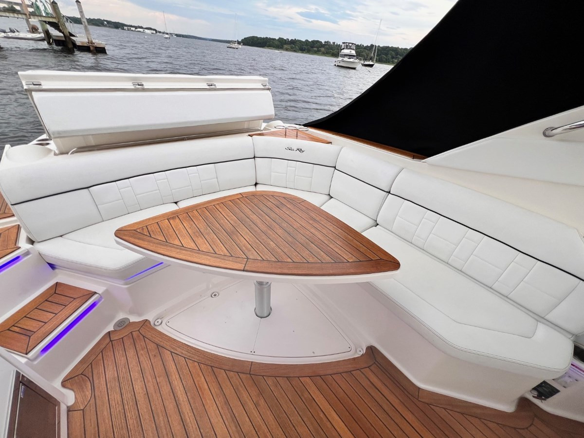 https://arconyachts.ams3.digitaloceanspaces.com/173485/conversions/large_4268866-optimize.jpg