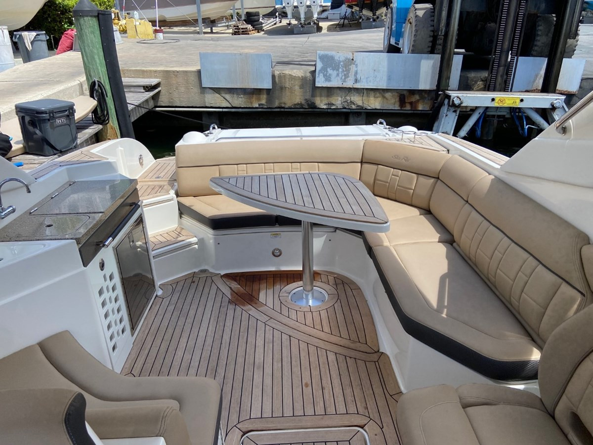 https://arconyachts.ams3.digitaloceanspaces.com/173544/conversions/large_4290707-optimize.jpg