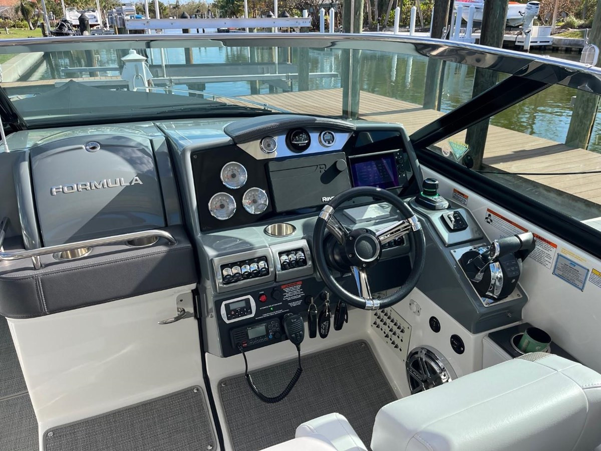 https://arconyachts.ams3.digitaloceanspaces.com/173594/conversions/large_4437868-optimize.jpg