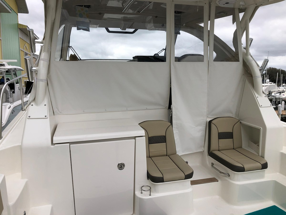 https://arconyachts.ams3.digitaloceanspaces.com/173751/conversions/large_3162533-optimize.jpg