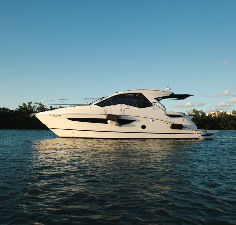 https://arconyachts.ams3.digitaloceanspaces.com/173847/conversions/large_3666870-optimize.jpg