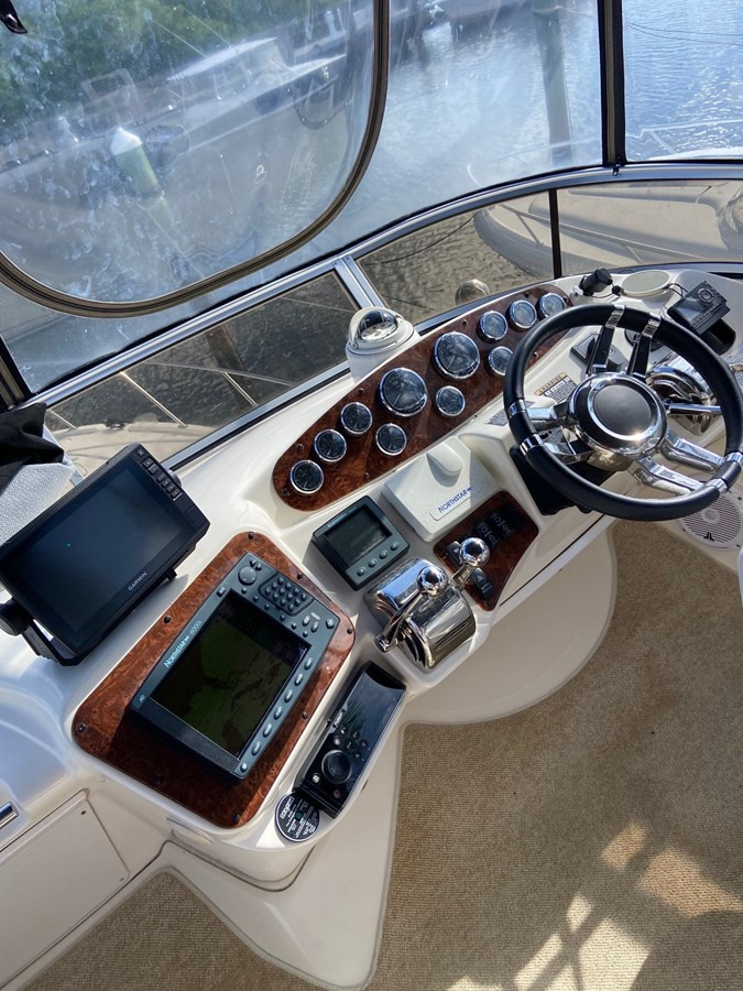 https://arconyachts.ams3.digitaloceanspaces.com/173863/conversions/large_3567261-optimize.jpg