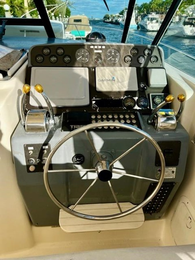 https://arconyachts.ams3.digitaloceanspaces.com/173983/conversions/large_3921280-optimize.jpg