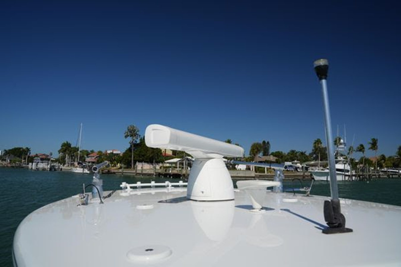 https://arconyachts.ams3.digitaloceanspaces.com/174087/conversions/large_3983766-optimize.jpg