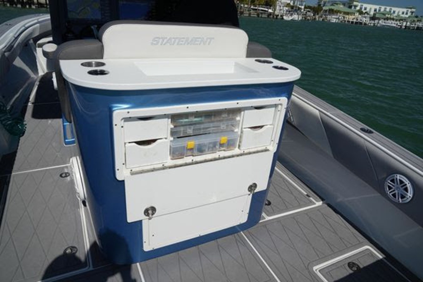 https://arconyachts.ams3.digitaloceanspaces.com/174095/conversions/large_3983770-optimize.jpg