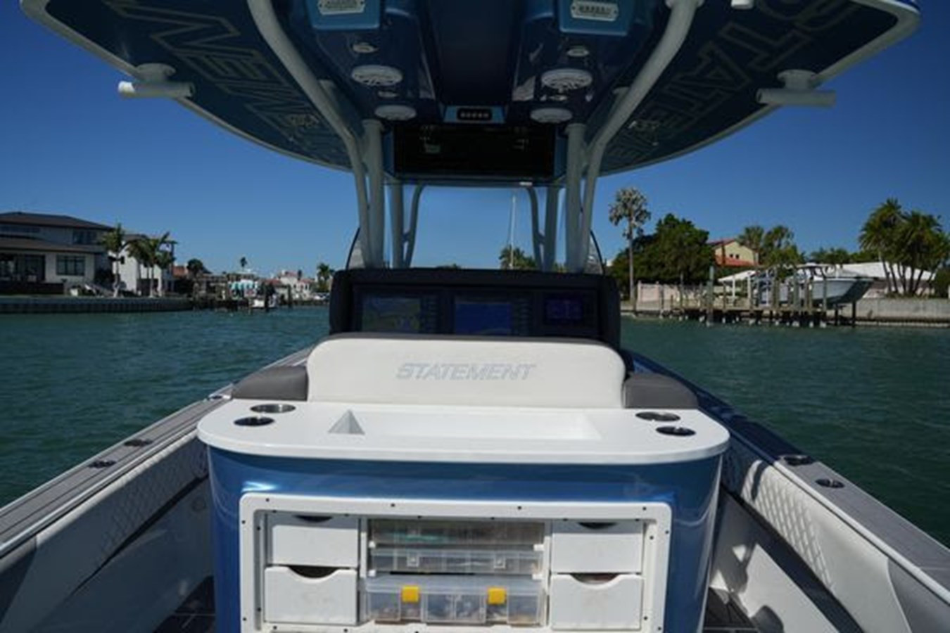 https://arconyachts.ams3.digitaloceanspaces.com/174099/conversions/large_3983771-optimize.jpg