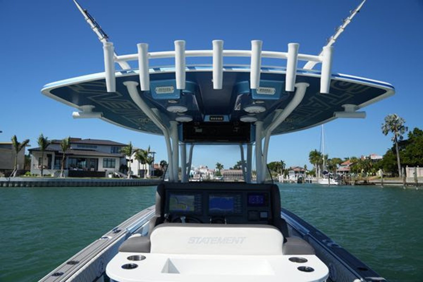 https://arconyachts.ams3.digitaloceanspaces.com/174107/conversions/large_3983774-optimize.jpg