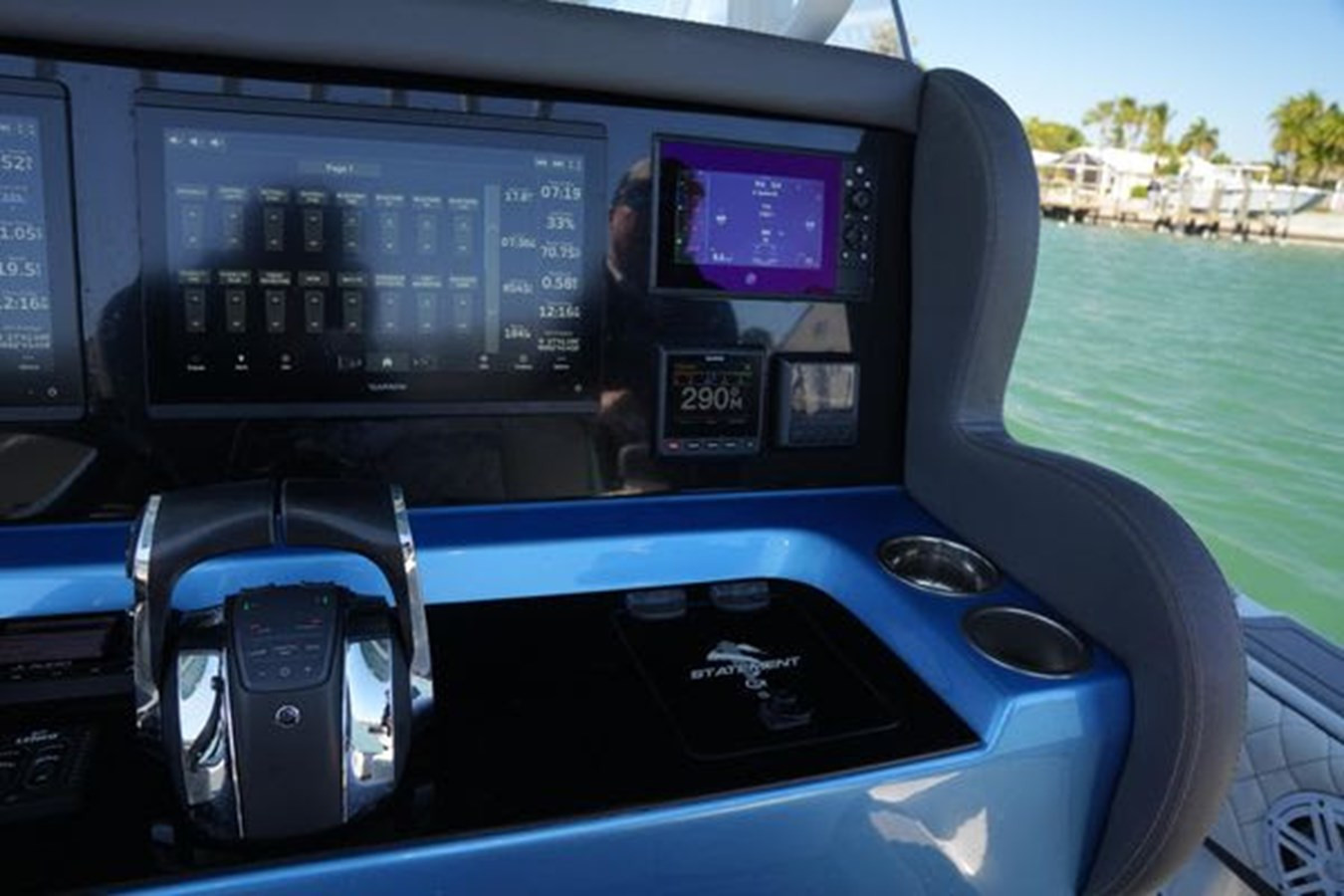 https://arconyachts.ams3.digitaloceanspaces.com/174134/conversions/large_3983784-optimize.jpg