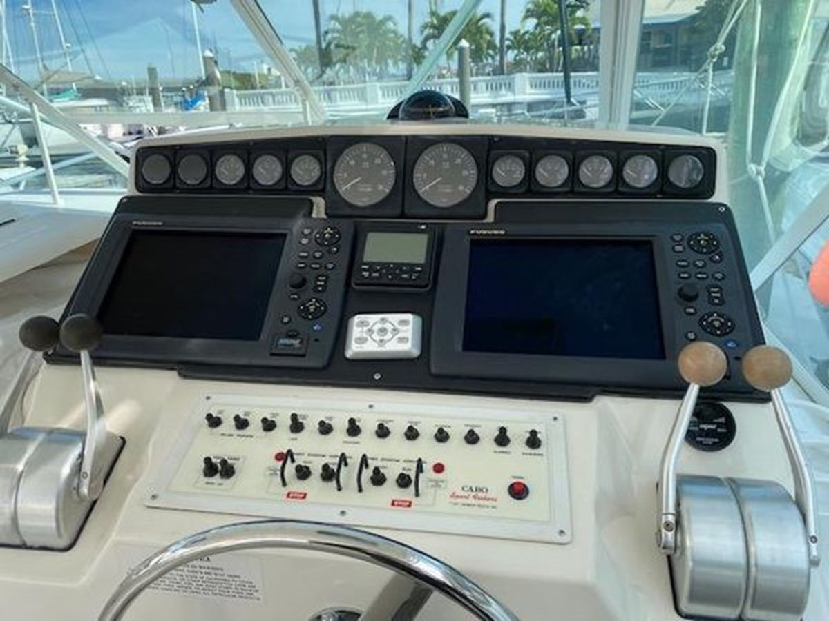 https://arconyachts.ams3.digitaloceanspaces.com/174155/conversions/large_4125064-optimize.jpg