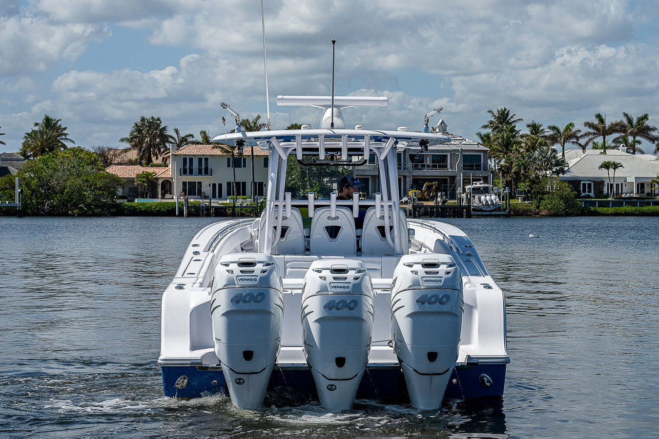 https://arconyachts.ams3.digitaloceanspaces.com/174180/conversions/large_4156985-optimize.jpg