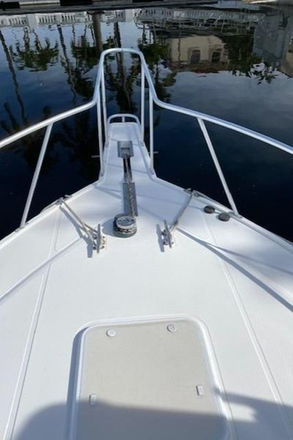 https://arconyachts.ams3.digitaloceanspaces.com/174195/conversions/large_4125079-optimize.jpg