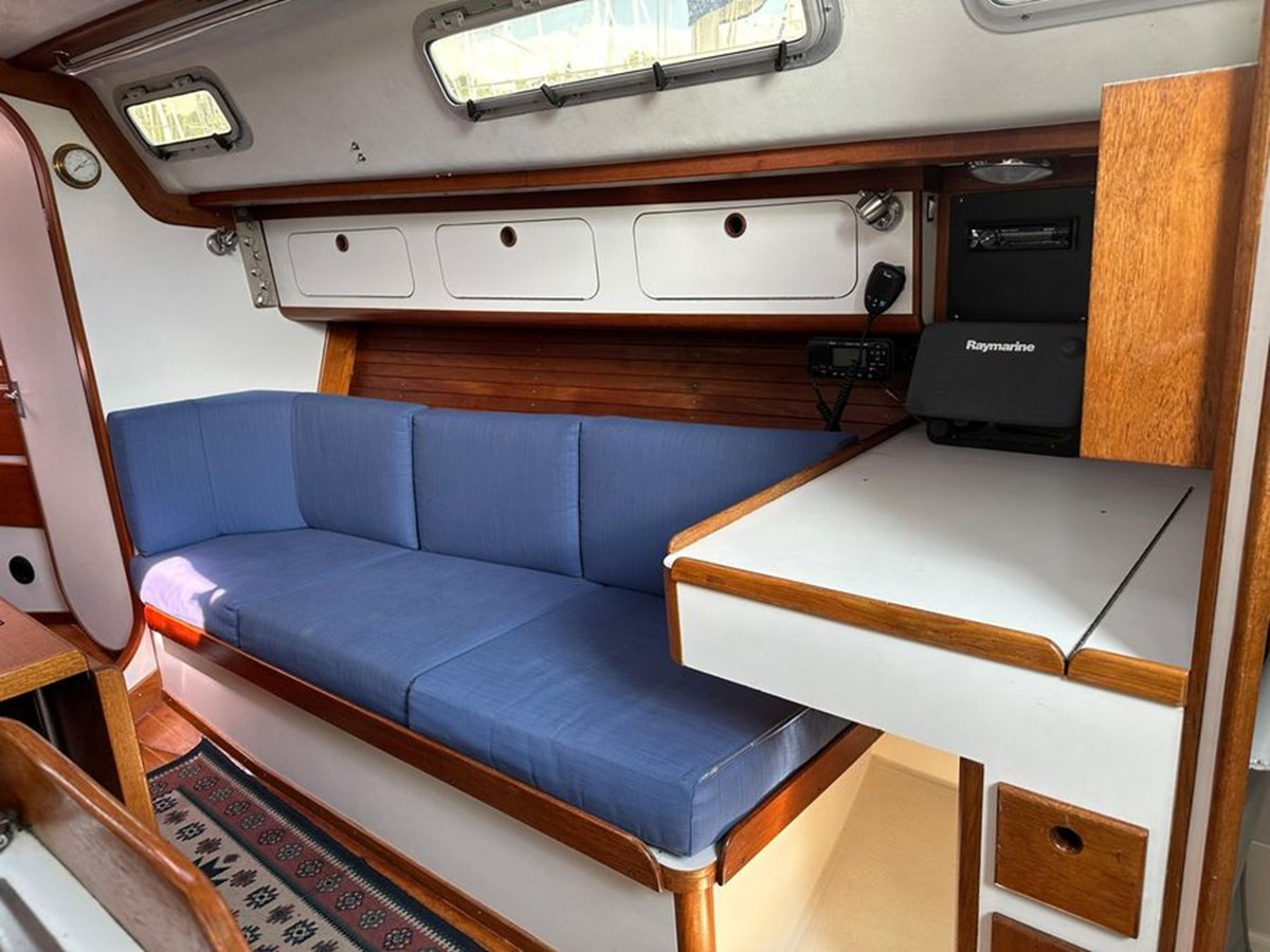 https://arconyachts.ams3.digitaloceanspaces.com/174239/conversions/large_4197385-optimize.jpg