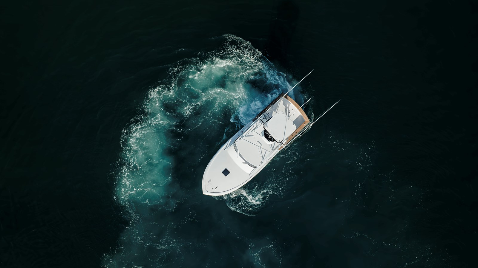https://arconyachts.ams3.digitaloceanspaces.com/174407/conversions/large_4230143-optimize.jpg