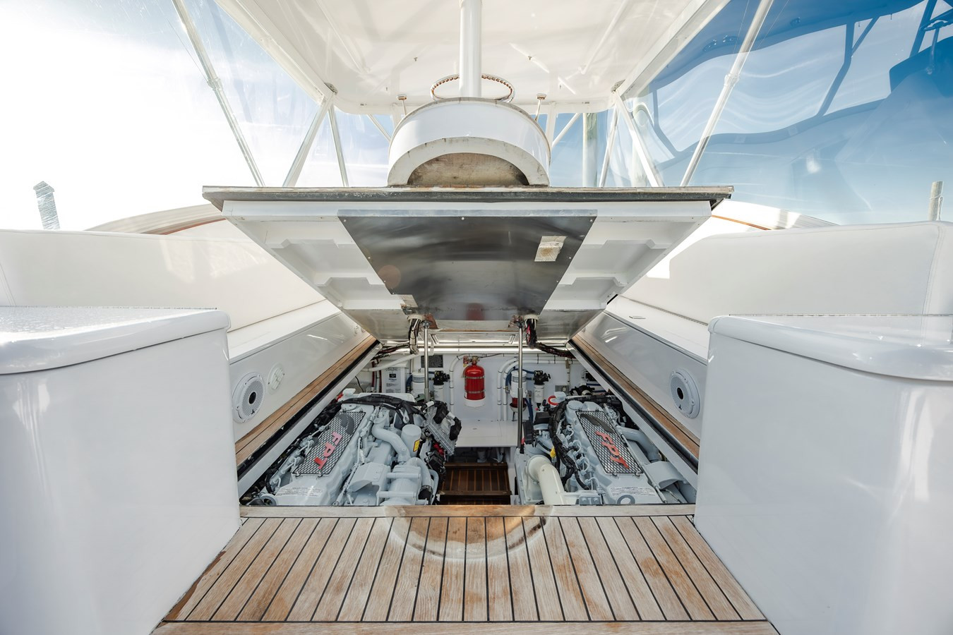 https://arconyachts.ams3.digitaloceanspaces.com/174422/conversions/large_4230148-optimize.jpg