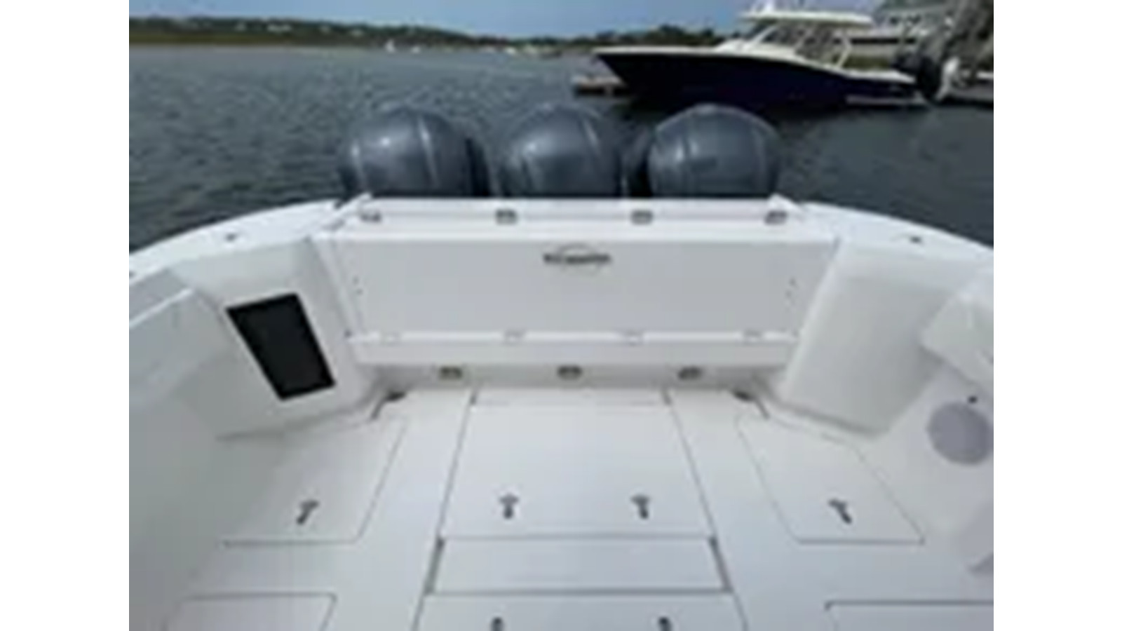 https://arconyachts.ams3.digitaloceanspaces.com/174551/conversions/large_4329598-optimize.jpg