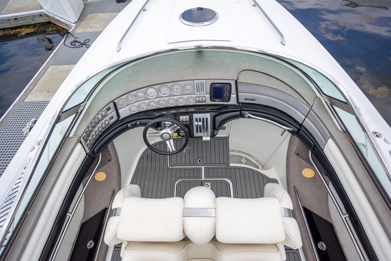 https://arconyachts.ams3.digitaloceanspaces.com/174597/conversions/large_4699478-optimize.jpg
