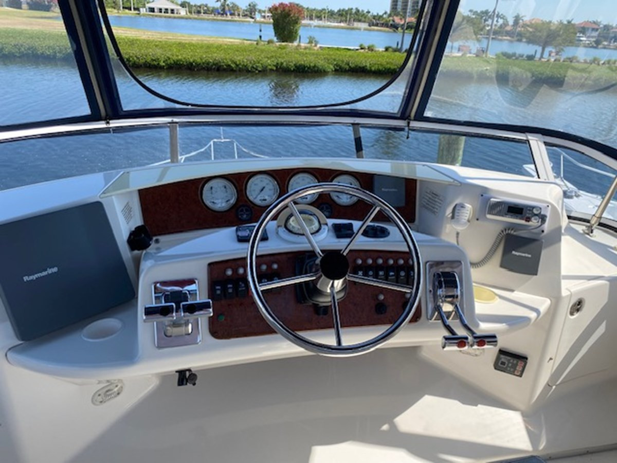 https://arconyachts.ams3.digitaloceanspaces.com/174653/conversions/large_4645631-optimize.jpg